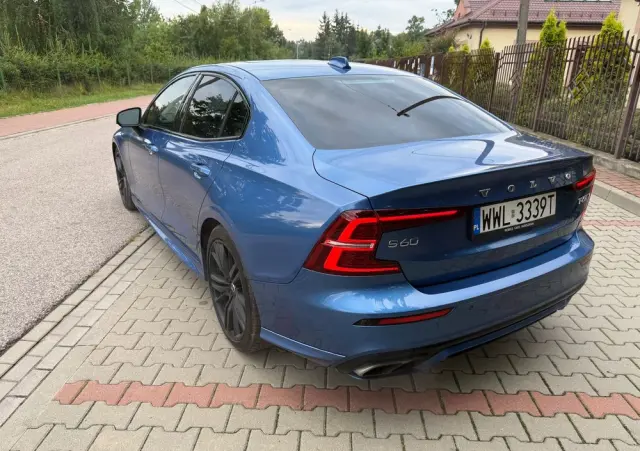 VOLVO S60 T6 AWD R-Design