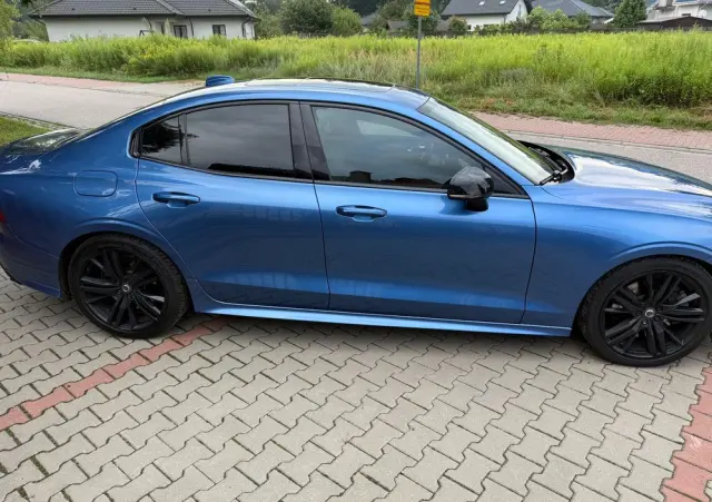 VOLVO S60 T6 AWD R-Design