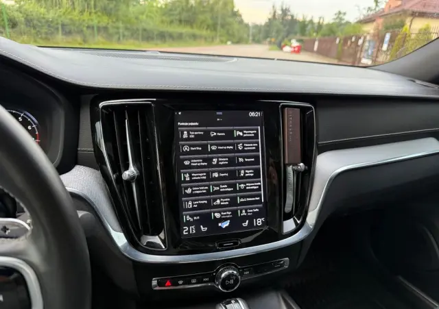 VOLVO S60 T6 AWD R-Design