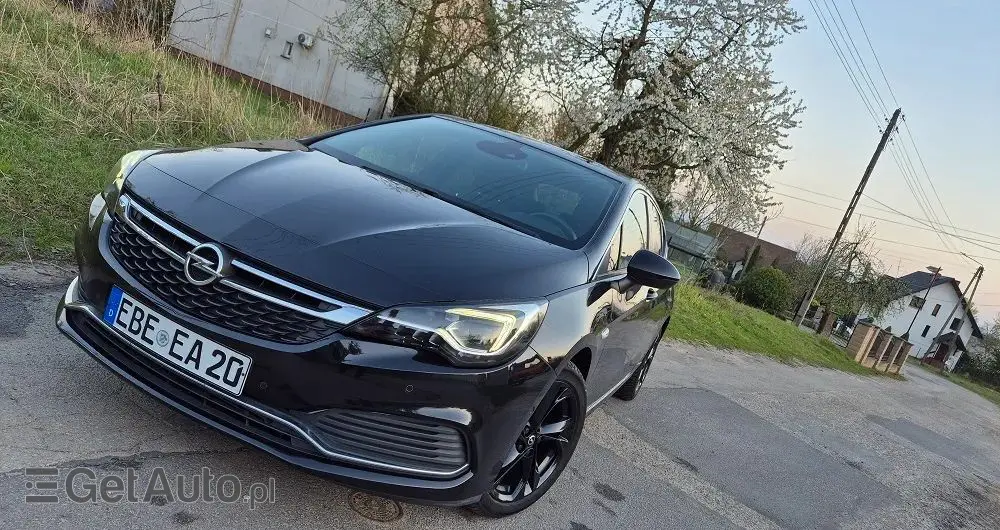 OPEL Astra 1.4 Turbo Innovation