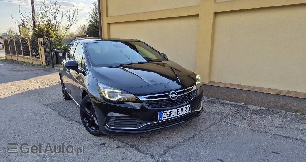 OPEL Astra 1.4 Turbo Innovation