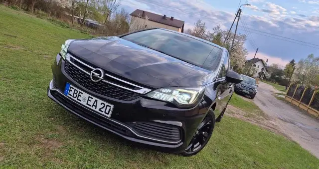 OPEL Astra 1.4 Turbo Innovation