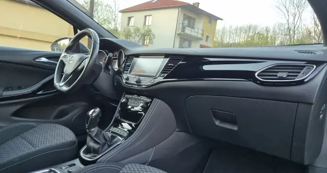 OPEL Astra 1.4 Turbo Innovation