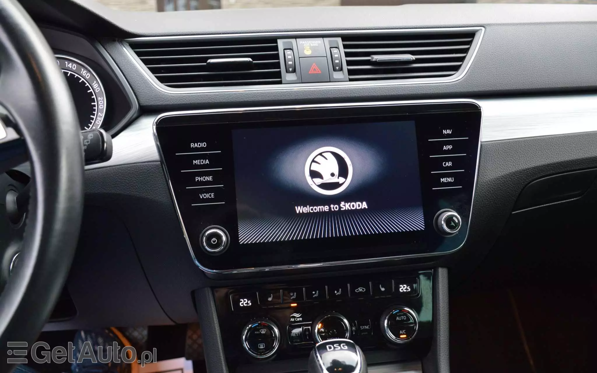 SKODA Superb 2.0 TDI DSG Ambition