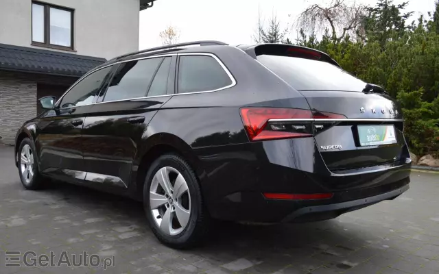 SKODA Superb 2.0 TDI DSG Ambition