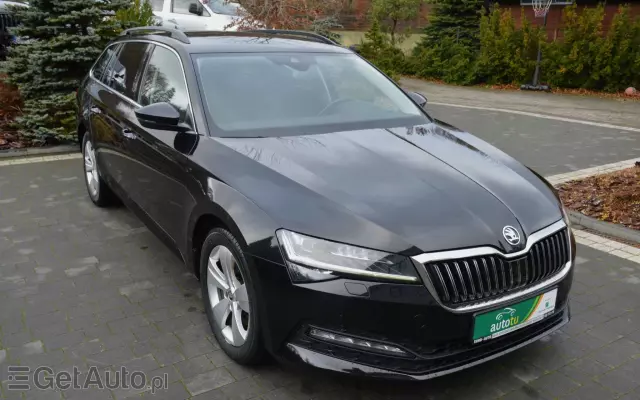 SKODA Superb 2.0 TDI DSG Ambition