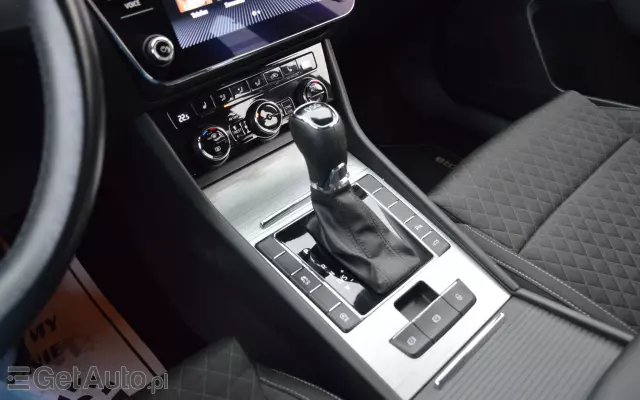 SKODA Superb 2.0 TDI DSG Ambition