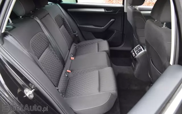 SKODA Superb 2.0 TDI DSG Ambition