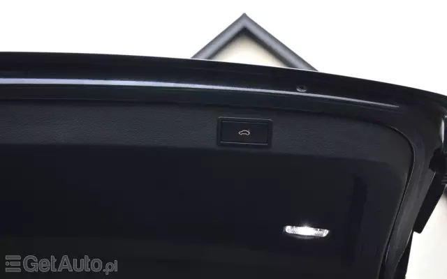 SKODA Superb 2.0 TDI DSG Ambition