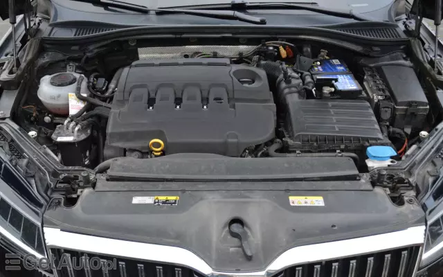 SKODA Superb 2.0 TDI DSG Ambition