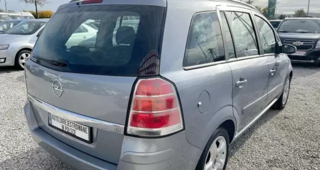 OPEL Zafira 
