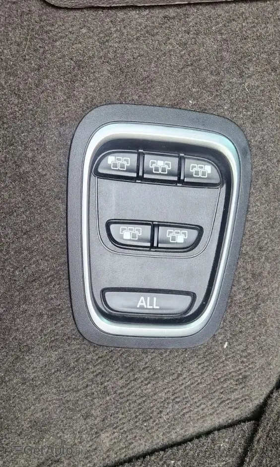 RENAULT Espace 1.6 dCi Energy Initiale Paris EDC 7os