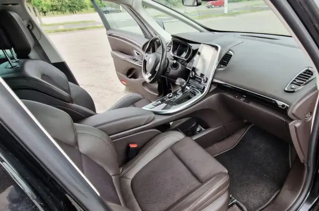 RENAULT Espace 1.6 dCi Energy Initiale Paris EDC 7os