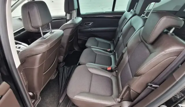 RENAULT Espace 1.6 dCi Energy Initiale Paris EDC 7os