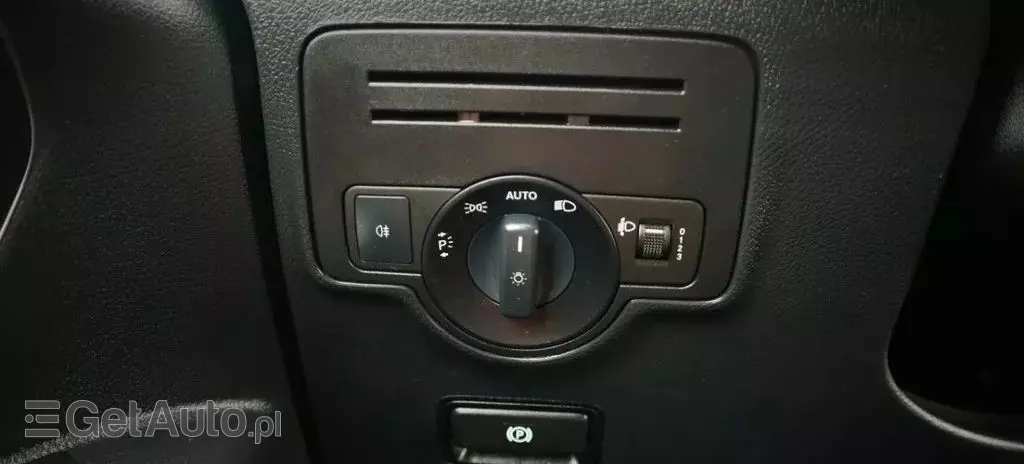 MERCEDES-BENZ Marco Polo 