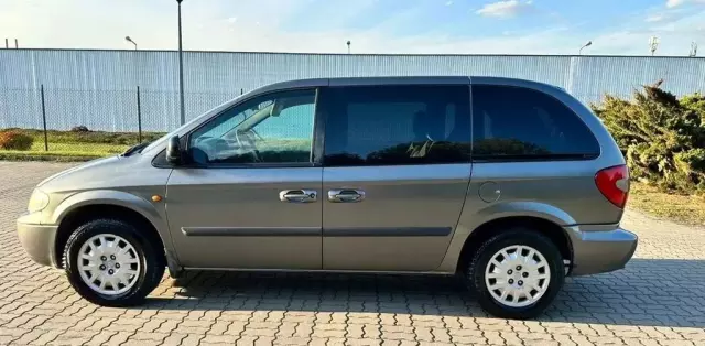 CHRYSLER Grand Voyager 