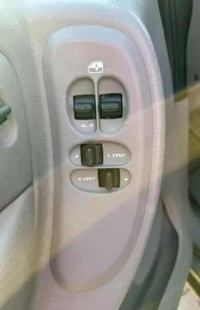 CHRYSLER Grand Voyager 