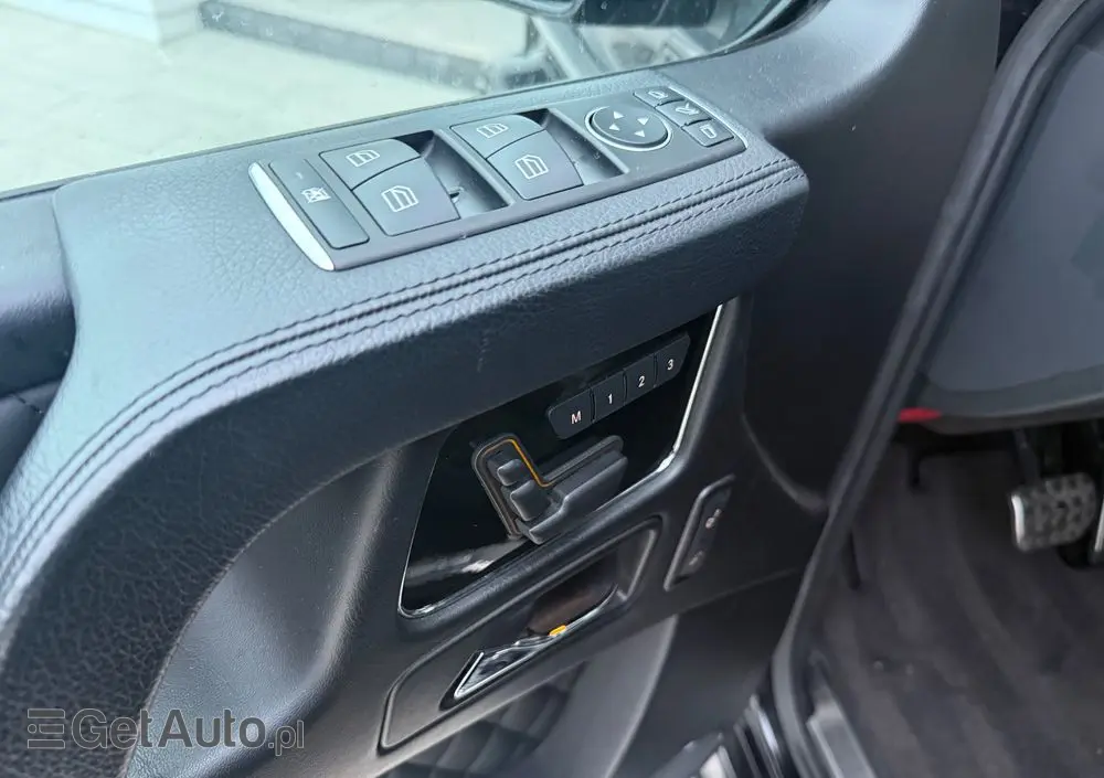 MERCEDES-BENZ Klasa G AMG 63 AMG SPEEDSHIFT 7G-TRONIC Edition 463