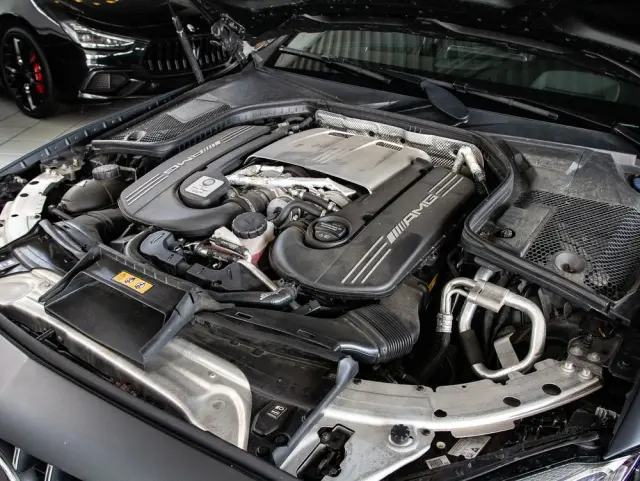 MERCEDES-BENZ Klasa C AMG 63 S Coupe AMG Speedshift MCT 9G