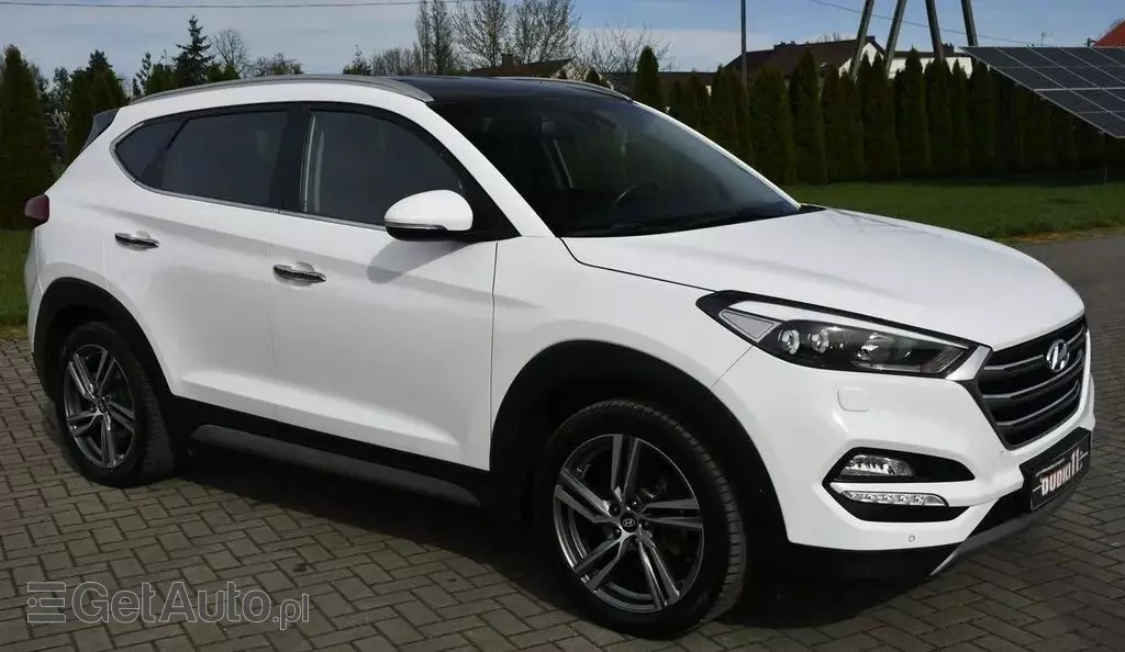 HYUNDAI Tucson 
