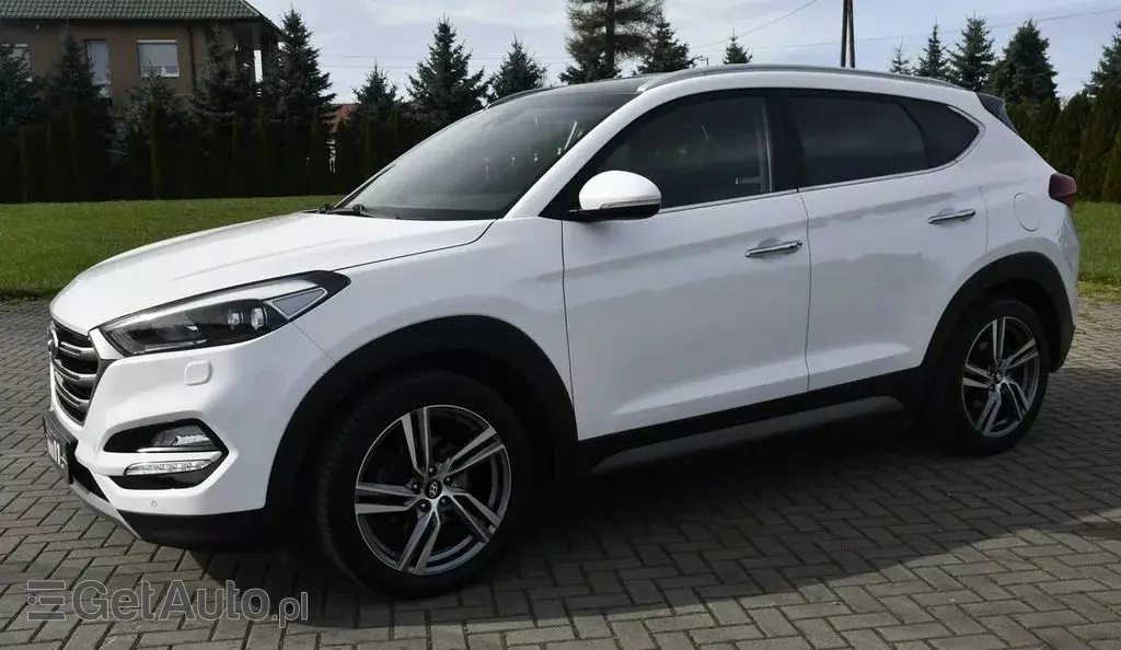 HYUNDAI Tucson 