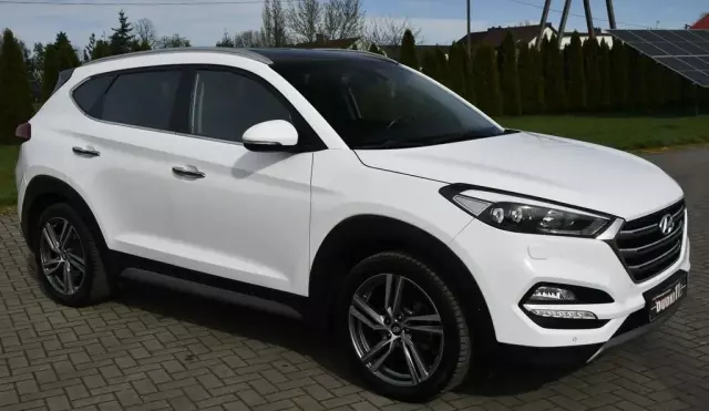 HYUNDAI Tucson 