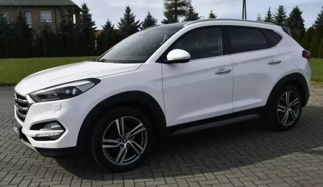 HYUNDAI Tucson 