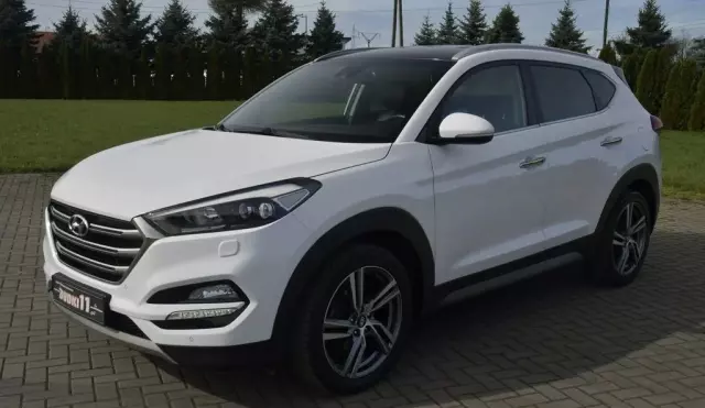 HYUNDAI Tucson 