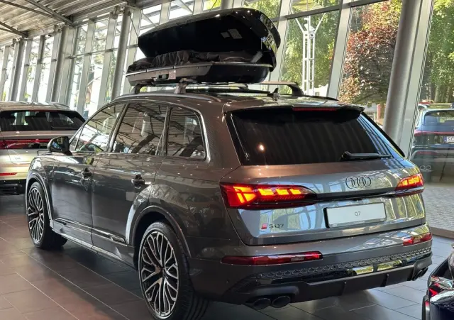 AUDI SQ7 