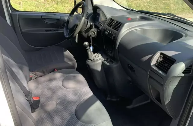 PEUGEOT Expert 