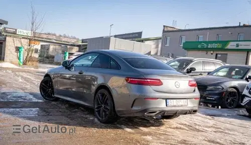 MERCEDES-BENZ Klasa E 