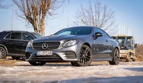 MERCEDES-BENZ Klasa E 