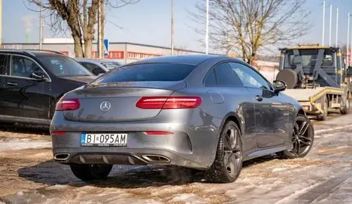 MERCEDES-BENZ Klasa E 