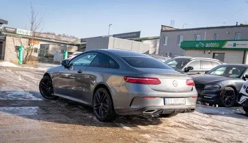 MERCEDES-BENZ Klasa E 