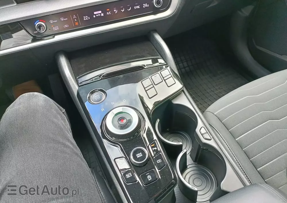 KIA Sportage 1.6 T-GDI MHEV Business Line 2WD DCT