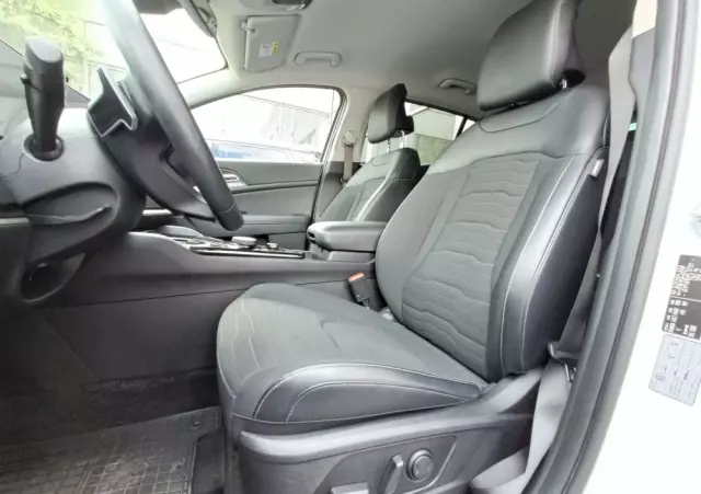 KIA Sportage 1.6 T-GDI MHEV Business Line 2WD DCT