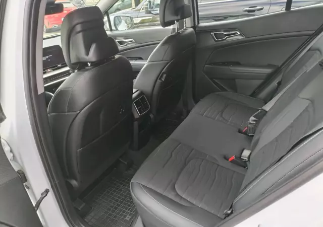 KIA Sportage 1.6 T-GDI MHEV Business Line 2WD DCT