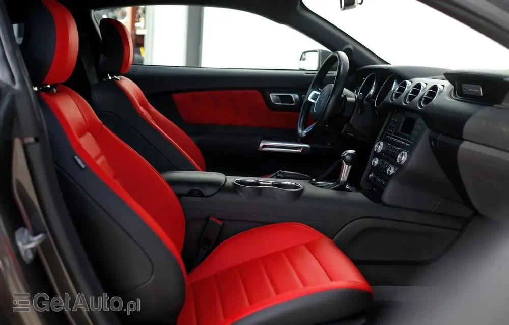 FORD Mustang Fastback 2.3 Eco Boost