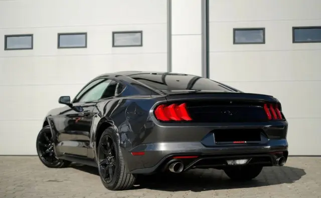 FORD Mustang Fastback 2.3 Eco Boost