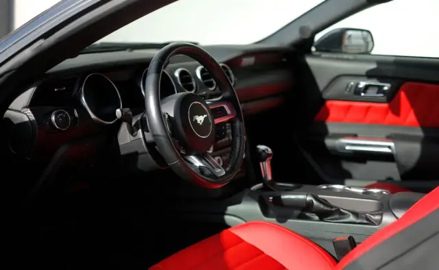 FORD Mustang Fastback 2.3 Eco Boost