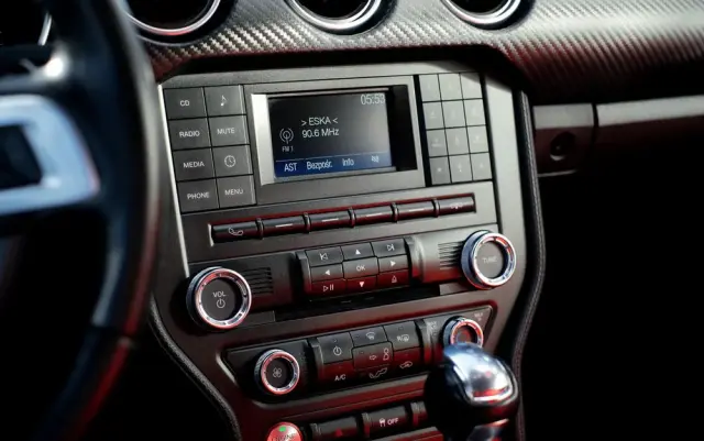 FORD Mustang Fastback 2.3 Eco Boost