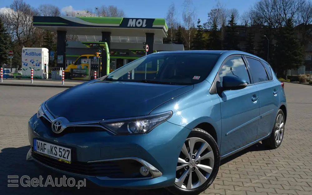 TOYOTA Auris 1.2 Turbo Executive