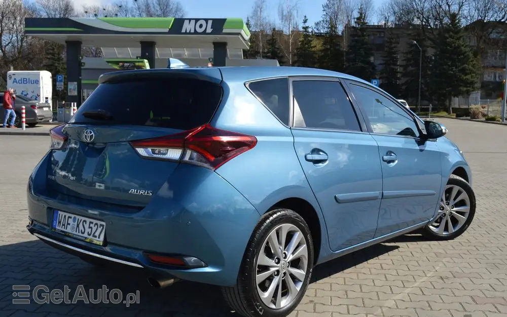TOYOTA Auris 1.2 Turbo Executive