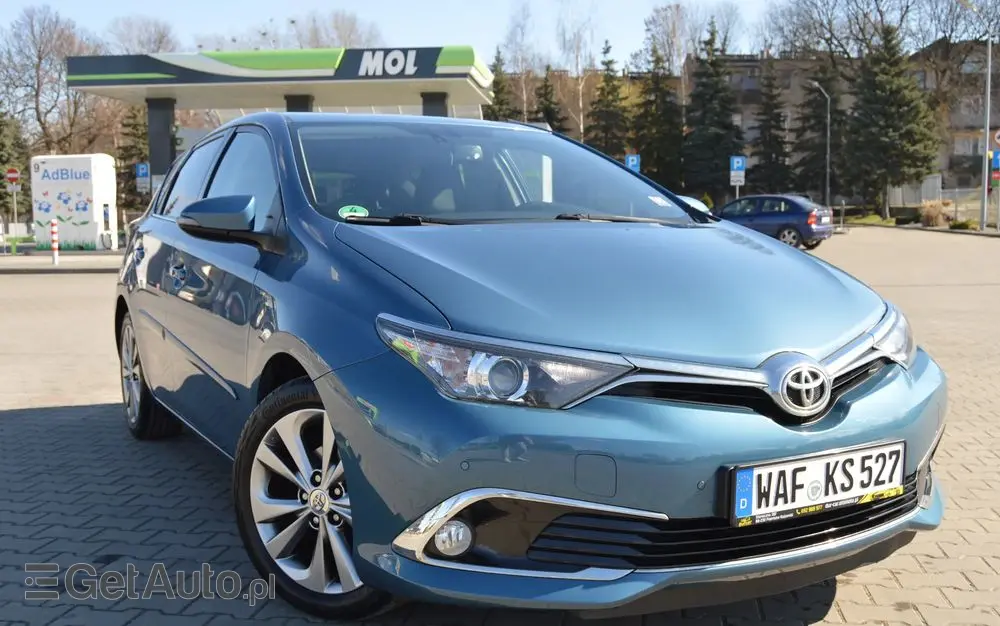 TOYOTA Auris 1.2 Turbo Executive