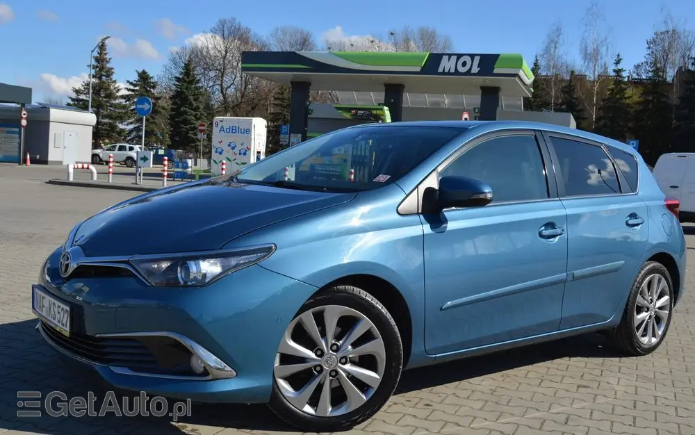 TOYOTA Auris 1.2 Turbo Executive