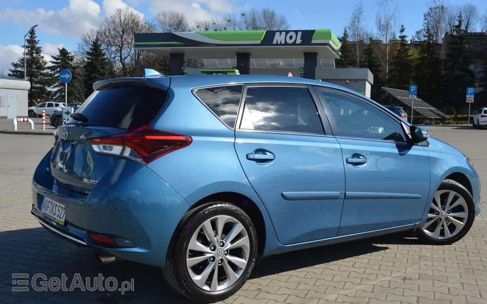 TOYOTA Auris 1.2 Turbo Executive