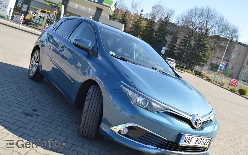 TOYOTA Auris 1.2 Turbo Executive