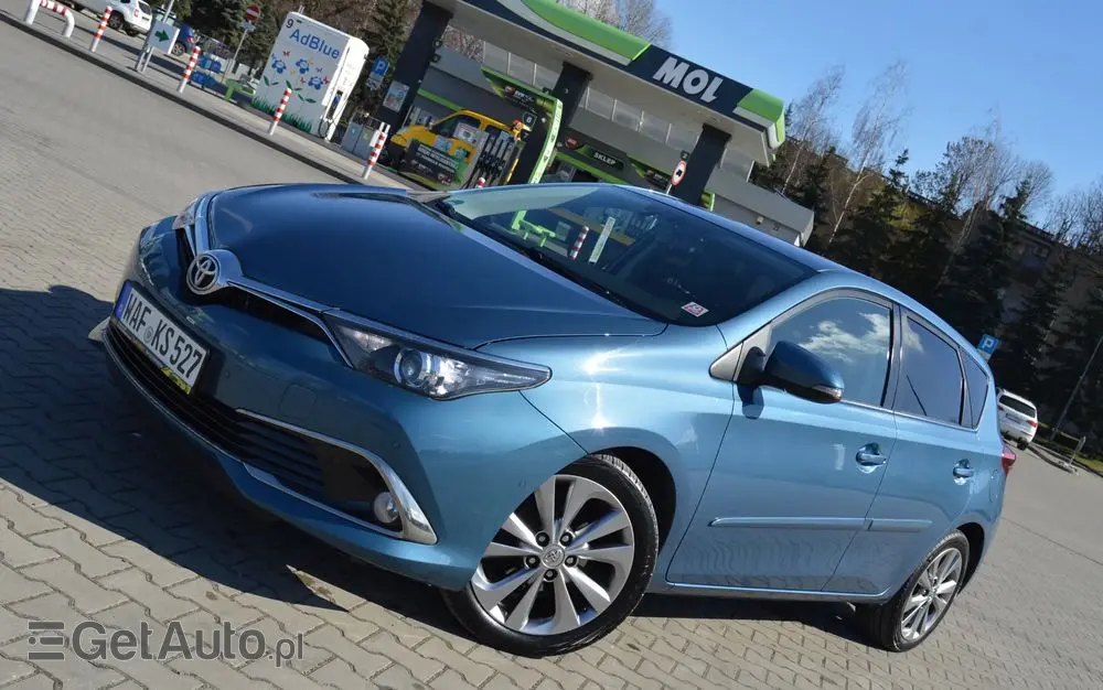 TOYOTA Auris 1.2 Turbo Executive