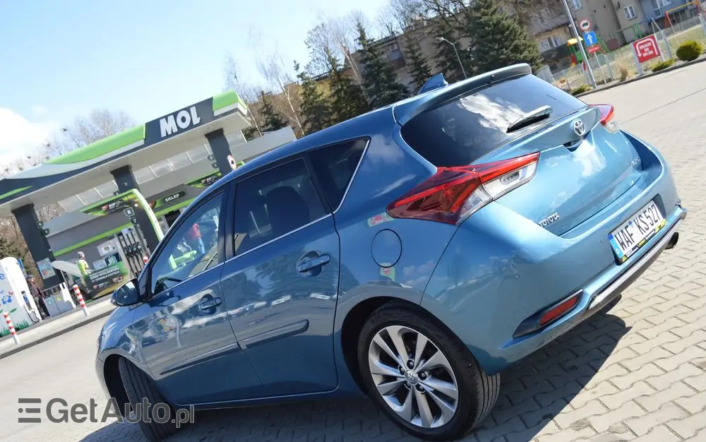 TOYOTA Auris 1.2 Turbo Executive