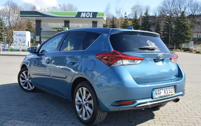 TOYOTA Auris 1.2 Turbo Executive